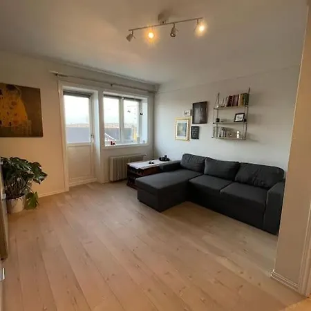Apartment Sentral Leilighet Til Utleie