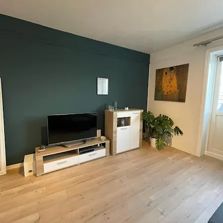 Lägenhet Sentral Leilighet Til Utleie
